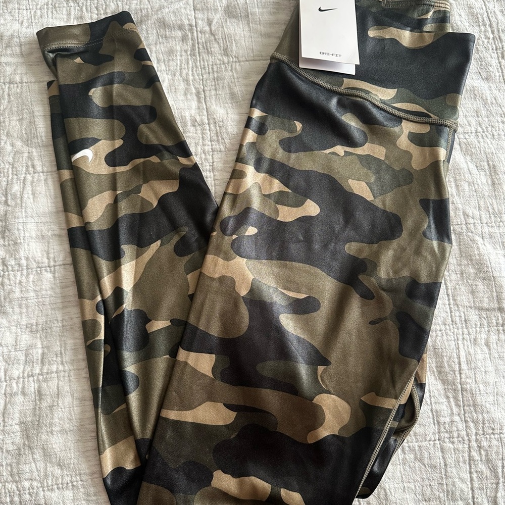 Nike Camouflage Leggings - Black and Brown